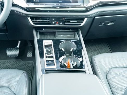 New 2026 Volkswagen Atlas SE FWD image 34
