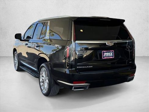 Used 2023 Cadillac Escalade Premium Luxury w/ Performance Package AWD/4WD image 3