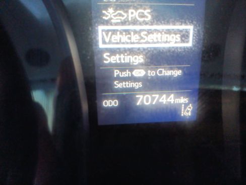 Used 2018 Toyota Camry L image 19