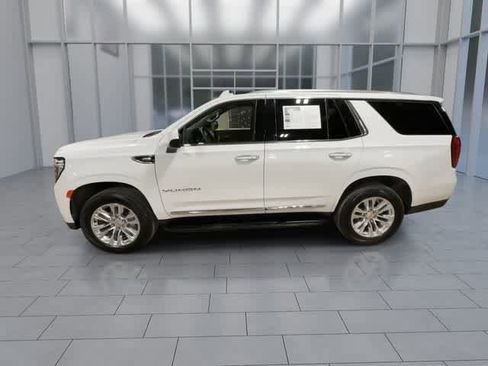 Used 2024 GMC Yukon SLT AWD/4WD image 5
