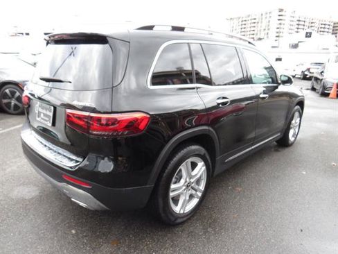 Certified 2023 Mercedes-Benz GLB 250 4MATIC image 4