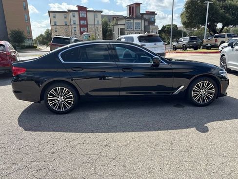 Used 2020 BMW 530i w/ Premium Package RWD image 6