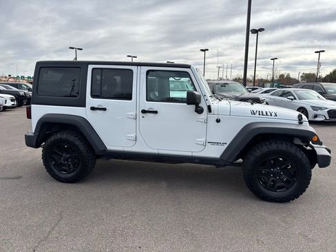 Used 2017 Jeep Wrangler Unlimited Sport image 9