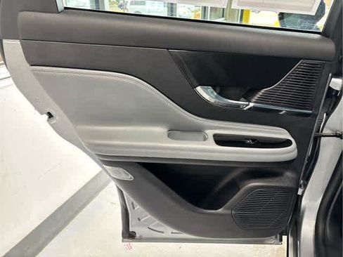 Used 2022 Lincoln Corsair AWD w/ Equipment Group 101A image 27