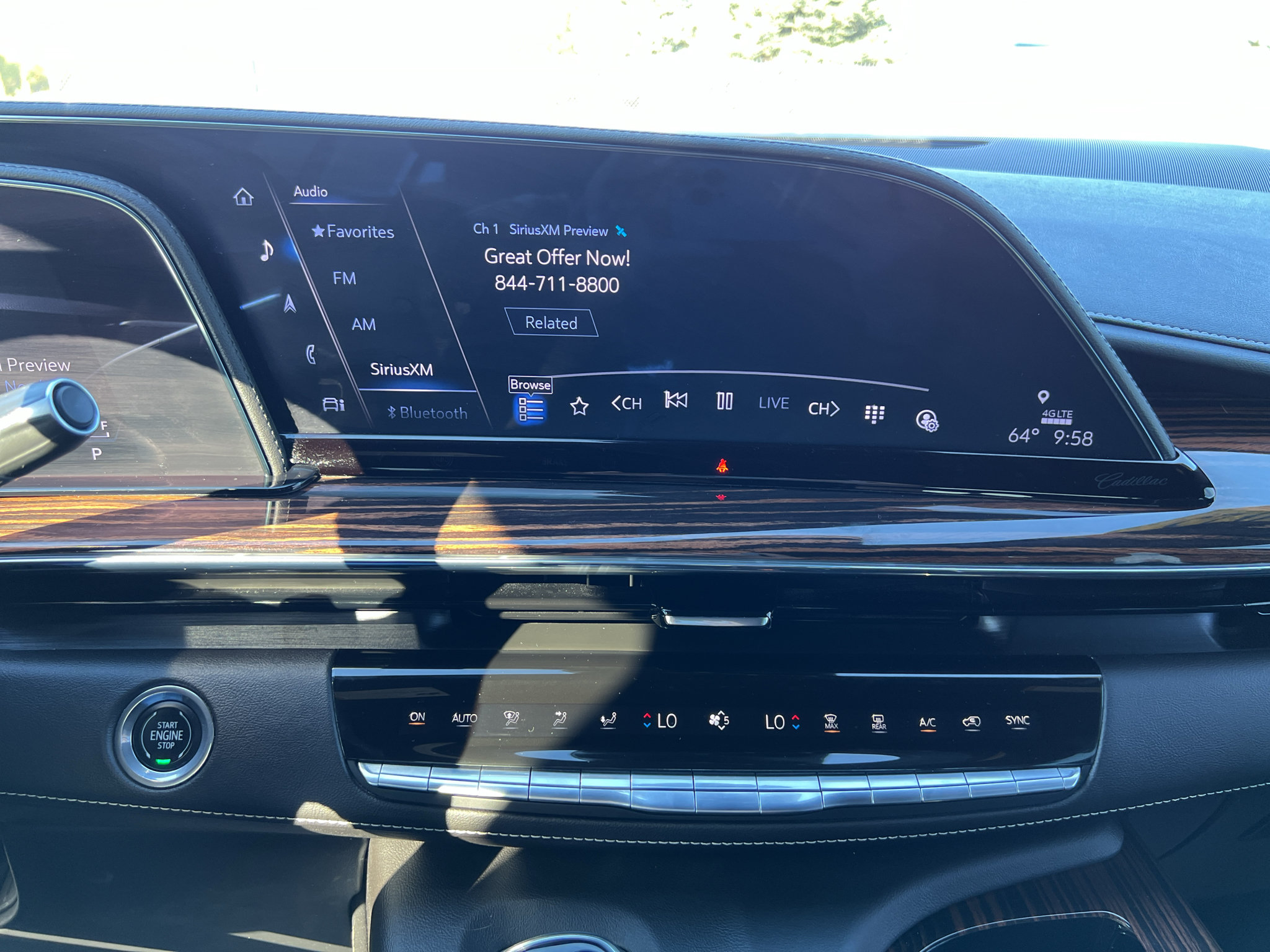Used 2023 Cadillac Escalade ESV Premium Luxury AWD/4WD image 12