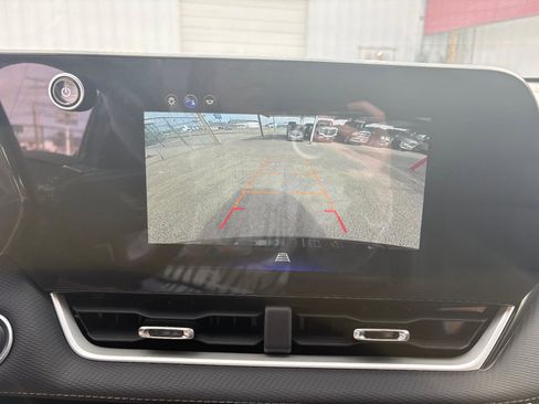 Used 2025 Chevrolet Equinox LT w/ Convenience Package II AWD/4WD image 20