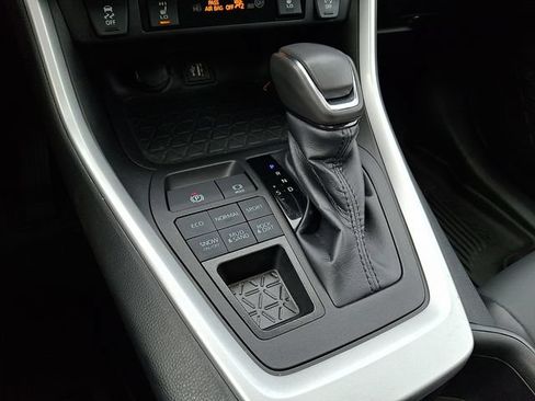 Certified 2023 Toyota RAV4 XLE Premium AWD/4WD image 15