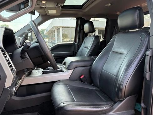 Used 2017 Ford F250 Lariat w/ Tow Technology Bundle AWD/4WD image 4