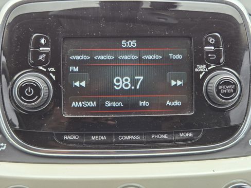 Used 2016 FIAT 500 Easy FWD image 14