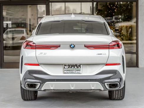 Used 2022 BMW X6 xDrive40i w/ M Sport Package AWD/4WD image 8