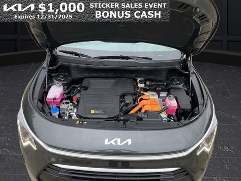 New 2025 Kia Niro LX image 37