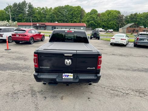 Used 2022 RAM 1500 Laramie AWD/4WD image 5