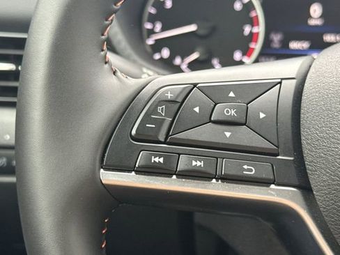 Used 2025 Nissan Sentra SR image 25