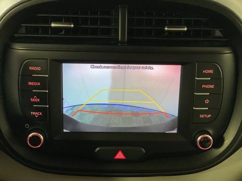 Used 2021 Kia Soul S FWD image 19