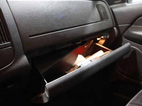 Used 2005 Dodge Ram 1500 Truck SLT w/ Trailer Tow Group image 26