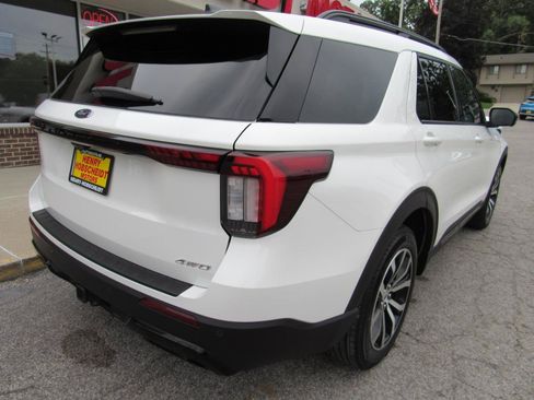 Used 2025 Ford Explorer ST-Line AWD/4WD image 11