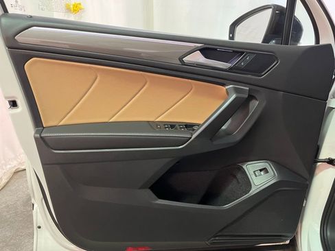 Certified 2024 Volkswagen Tiguan SE R-Line w/ MDO Package, Two-Row image 10