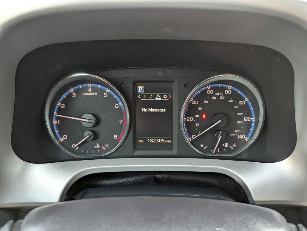 Used 2016 Toyota RAV4 XLE AWD/4WD image 19