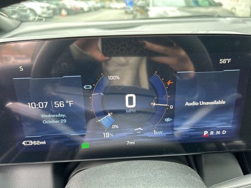 New 2026 Chevrolet Equinox EV LT image 15