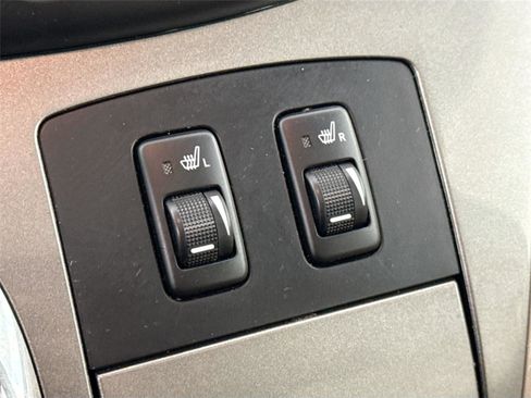 Used 2008 Toyota Sienna XLE image 8