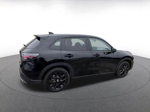 Used 2025 Honda HR-V Sport image 14