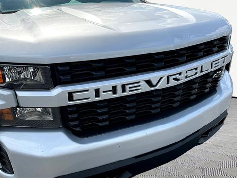 Used 2020 Chevrolet Silverado 1500 Custom w/ Custom Value Package AWD/4WD image 28