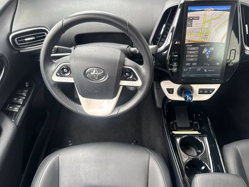 Used 2017 Toyota Prius Prime Premium FWD image 14