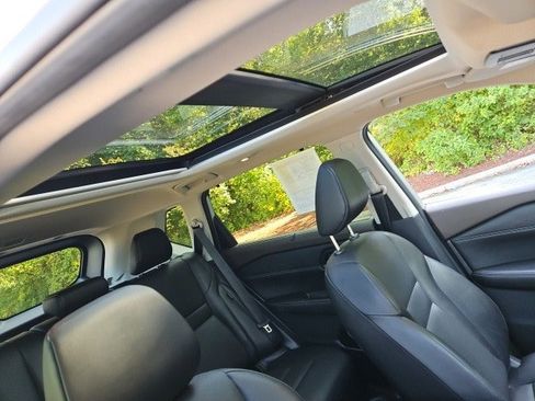 Certified 2023 Nissan Rogue SV w/ SV Premium B Package image 15