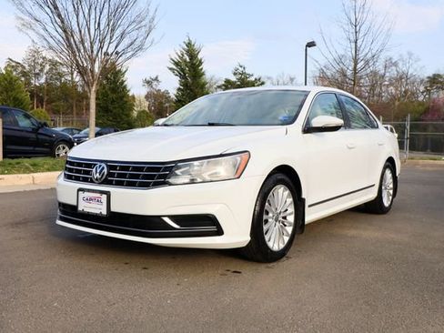 Used 2017 Volkswagen Passat 1.8T SE image 11