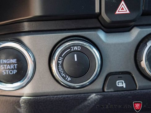 Used 2021 Toyota Tacoma TRD Sport w/ TRD Premium Sport Package AWD/4WD image 8