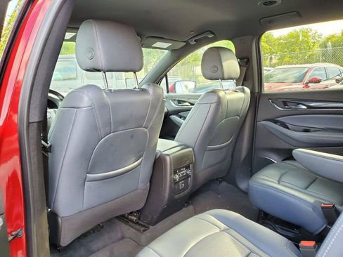 Used 2024 Buick Enclave Essence w/ Sport Touring Edition image 9