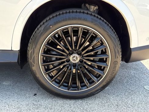 Used 2023 Mercedes-Benz GLC 300 image 19