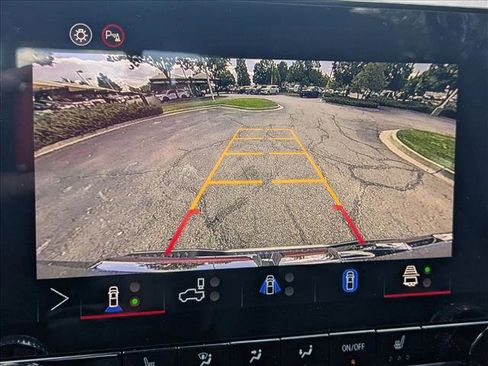 New 2026 GMC Canyon Elevation w/ Convenience Package image 14