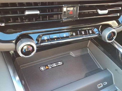 New 2026 Chevrolet Tahoe Premier AWD/4WD image 23