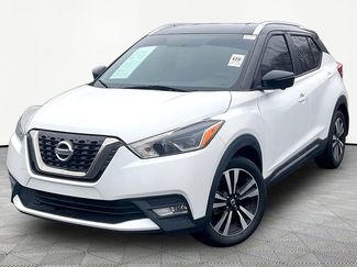 Used 2018 Nissan Kicks SR video 1