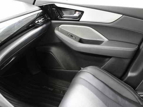 Used 2023 Acura MDX SH-AWD w/ Technology Package image 24