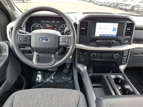 Certified 2021 Ford F150 XLT image 11