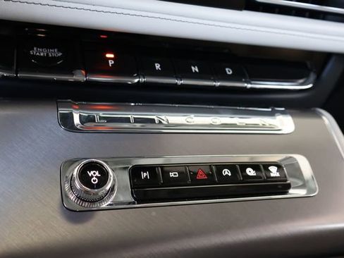 New 2025 Lincoln Aviator 2WD w/ Jet Appearance Package image 29