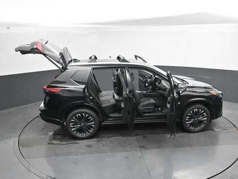 Used 2026 Nissan Rogue Platinum w/ Platinum Premium Package AWD/4WD image 50