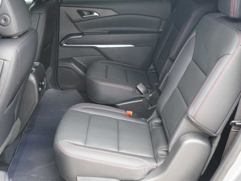 Used 2024 Chevrolet Traverse Z71 AWD/4WD image 22