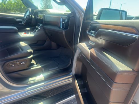 Used 2025 GMC Sierra 1500 Denali AWD/4WD image 15