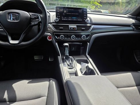 Used 2019 Honda Accord Sport image 13