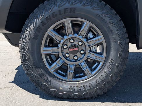 New 2026 GMC Sierra 1500 AT4X AWD/4WD image 3