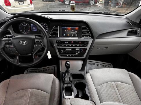 Used 2016 Hyundai Sonata Sport image 15