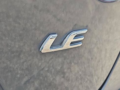 Used 2024 Toyota Corolla LE FWD image 28