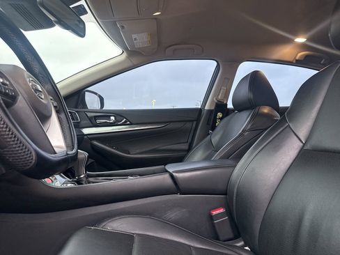 Used 2022 Nissan Maxima SV w/ Floor Mat Group image 36