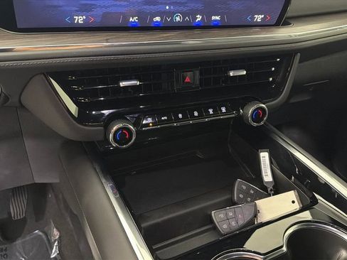 Certified 2025 Chevrolet Tahoe LS RWD image 25