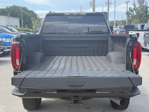 Used 2022 GMC Sierra 3500 Denali w/ Denali Ultimate Package AWD/4WD image 13