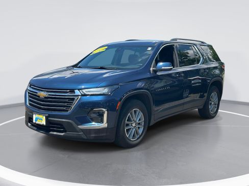 Used 2023 Chevrolet Traverse LT w/ LPO, Floor Liner Package AWD/4WD image 3