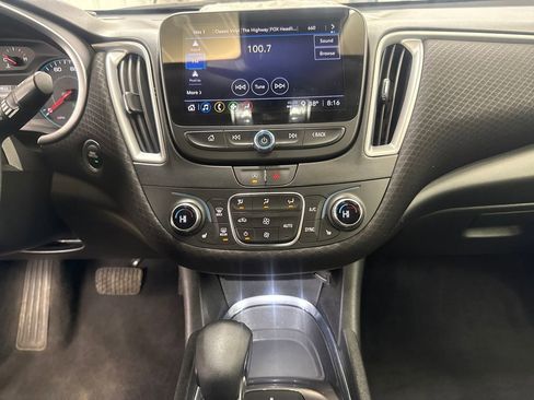 Used 2023 Chevrolet Malibu LT image 24